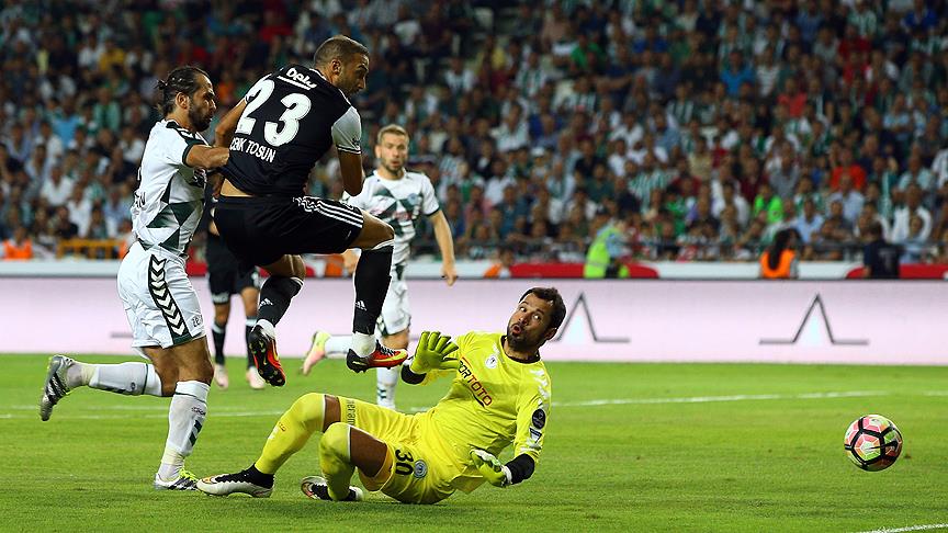 Beşiktaş, 10 kişi bitirdi! Konya da puanlar paylaşıldı!